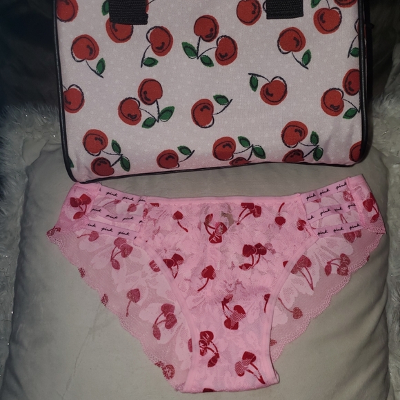 VICTORIA'S SECRET PRETTY PINKπ CHERRY GRAPHIC HIPSTER PANTY - Picture 5 of 8
